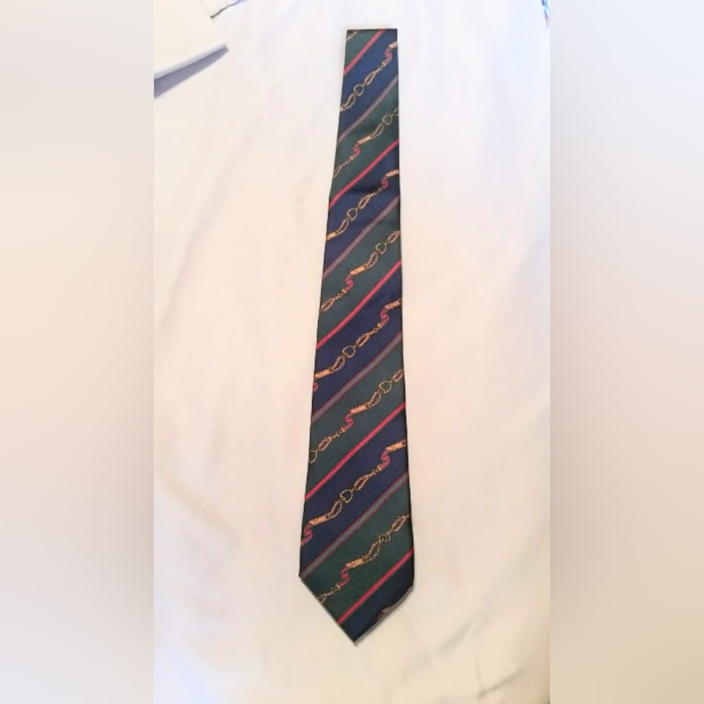 Authentic Vintage GUCCI 100% Silk Equestrian Tartan Made in Italy Neck Tye Tie